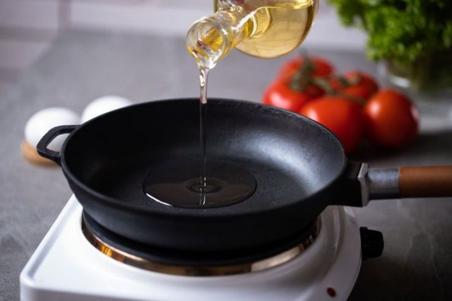 Ekspertët sqarojnë se a përdoret vaji i ullirit për skuqje