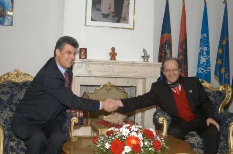 Covey: Thaçi luante rol konstruktiv, ndante pushtetin me Rugovën