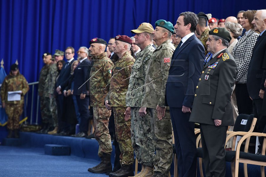 Kurti mori pjesë në ceremoninë e ndërrimit të komandës së KFOR-it