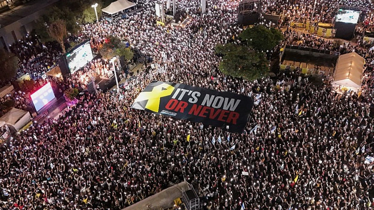 “Tani ose kurrë”, protesta masive në Izrael - kërkohet fundi i luftës