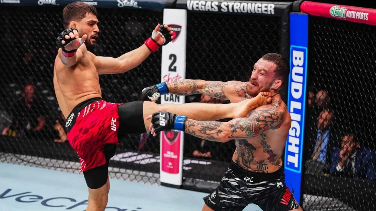 Ramiz Brahimaj trondit Las Vegasin: E rrah keq Austin Vanderfordin me nokaut dhe nënshtrim spektakolar në “UFC 320”