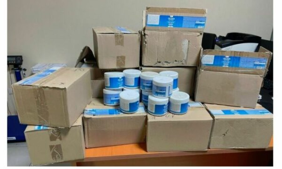 Dogana ndalon sasi të konsiderueshme të pakove me kolagjen në Vërmicë