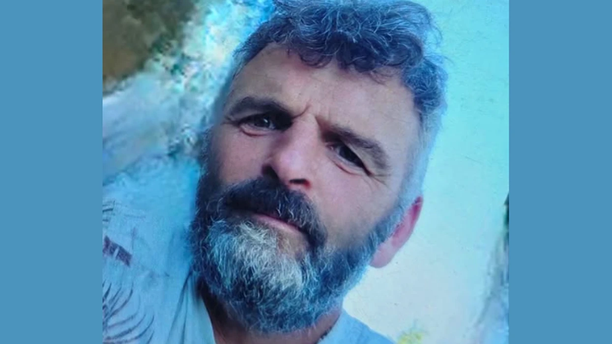 Policia kërkon ndihmën e qytetarëve për kapjen e të dyshuarit për narkotik në Prizren