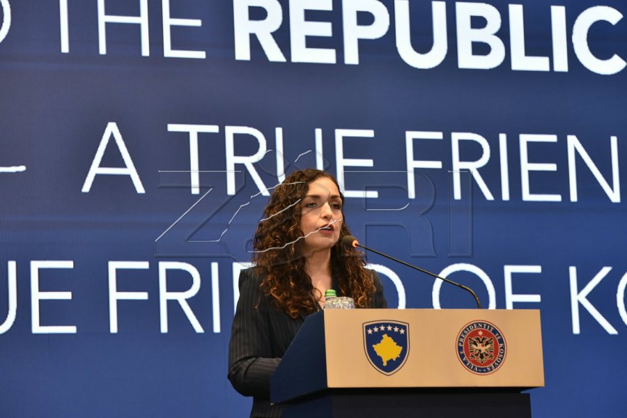 Osmani: Kosova kaloi nga fushat me baltë te stadiumet e ndritshme