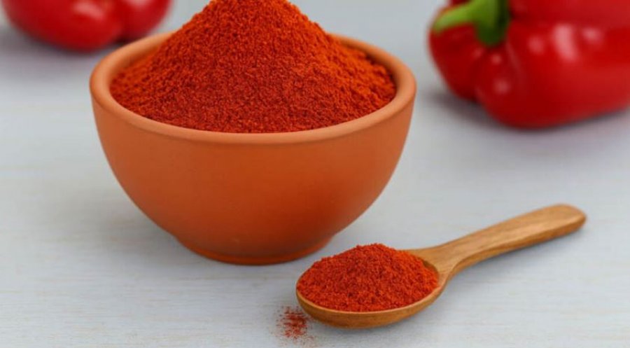 Pesë përfitime shëndetësore të provuara shkencërisht nga piperi i kuq