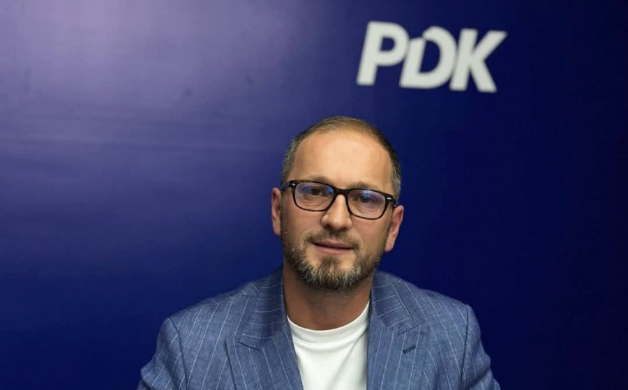 Hajdari: Lladrovci me orë ka pritë për me u fotografu me Sami Lushtakun