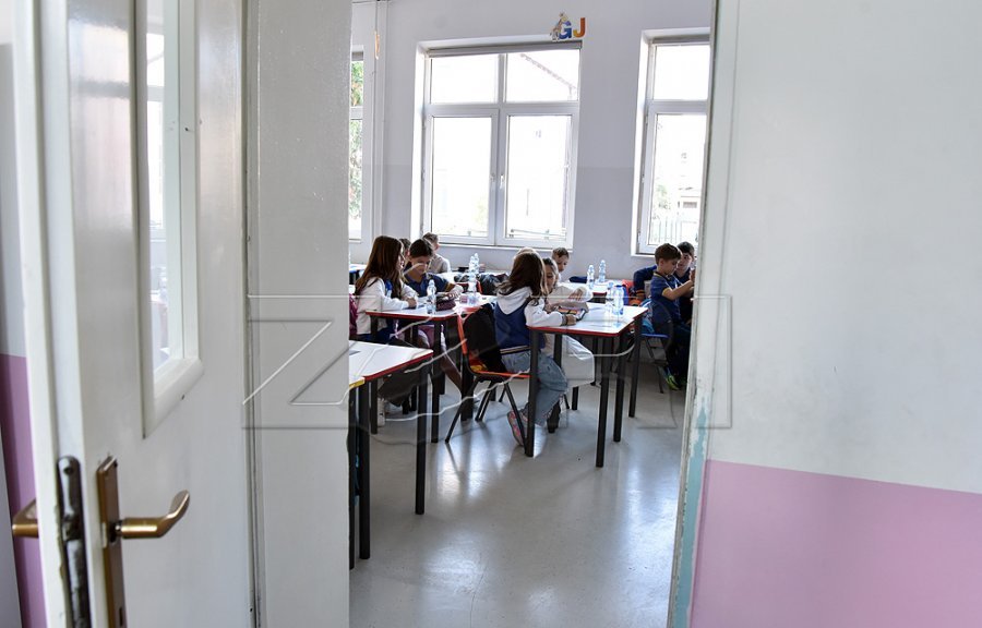 Drejtori i Arsimit në Prishtinë nis aksion në shkolla për evidentimin e mungesave të nxënësve