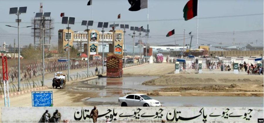 Dhjetëra të vrarë në luftime të ashpra përgjatë kufirit Pakistan - Afganistan