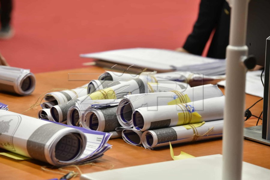 Policia nis grumbullimin e informatave pas pretendimeve për vjedhje votash në Mitrovicë