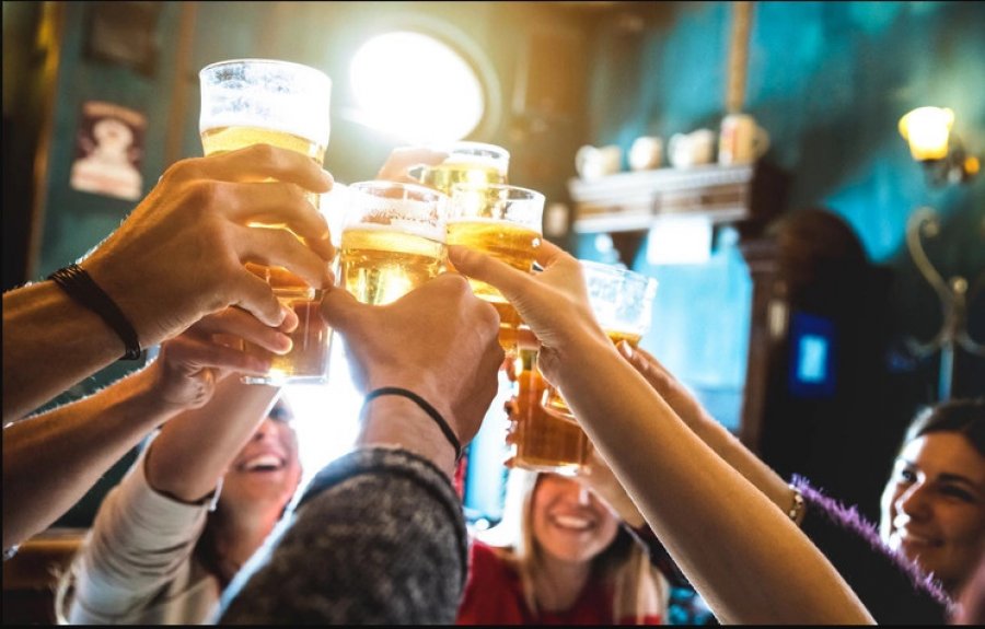 Asnjë sasi alkooli nuk është e sigurt, të paktën për rrezikun nga demenca