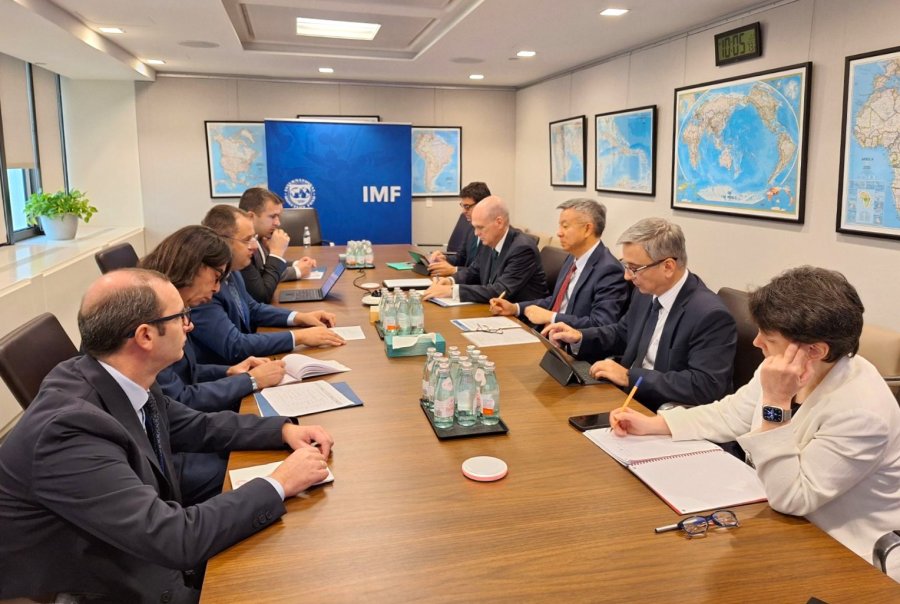 Vlerësohet lart progresi i sektorit financiar në Kosovë nga FMN-ja