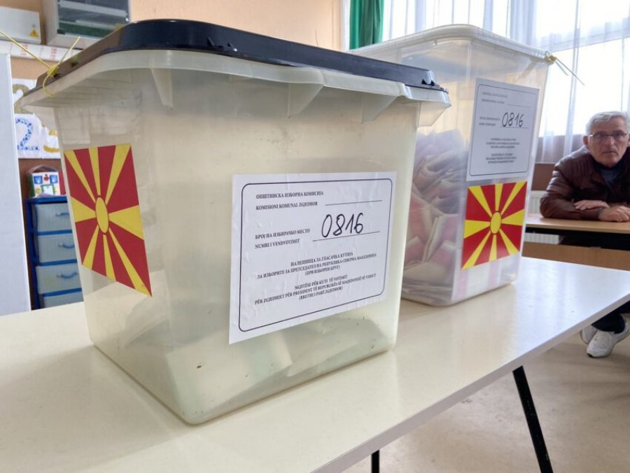 Mbi 9 përqind e votueseve shfrytëzojnë të drejtën e votës deri në ora 11:15 në Maqedoni