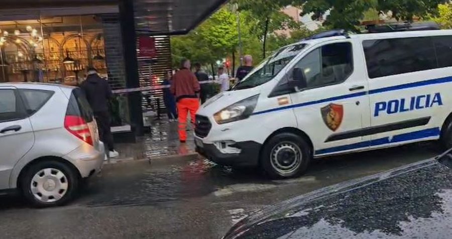 Vriten dy të rinj në Durrës, konflikti nisi për një kafe