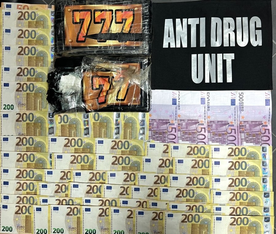 U kapën me dy kg kokainë e mijëra euro, arrestohen dy persona në Prishtinë