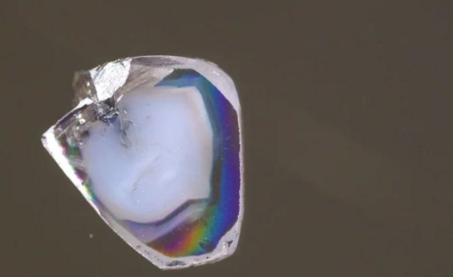 Diamantet e nxjerra në thellësi të mëdha zbulojnë kiminë thuajse të pamundur
