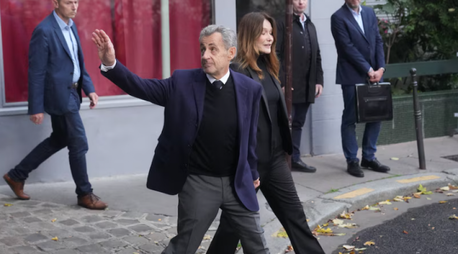 Këta janë librat që i mori me vete në burg ish-presidenti francez, Nicolas Sarkozy