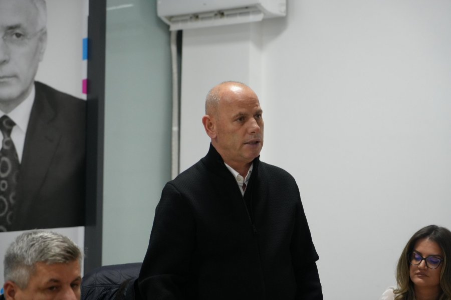 “Do të shkruhet edhe një histori në dhjetor”, çka po paralajmëron Ramiz Lladrovci?