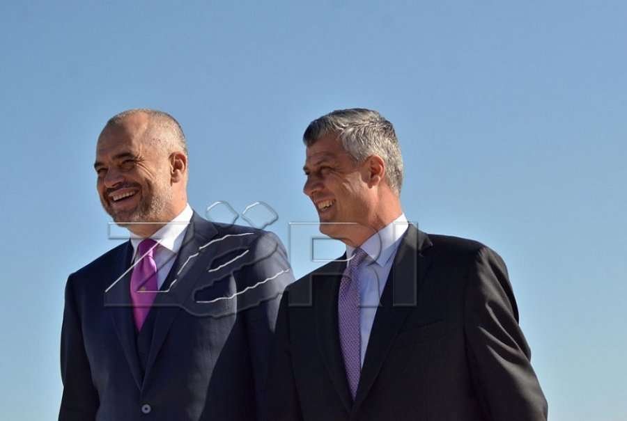 Edi Rama reagon sërish për mbajtjen në paraburgim të ish-presidentit Thaçi në Hagë