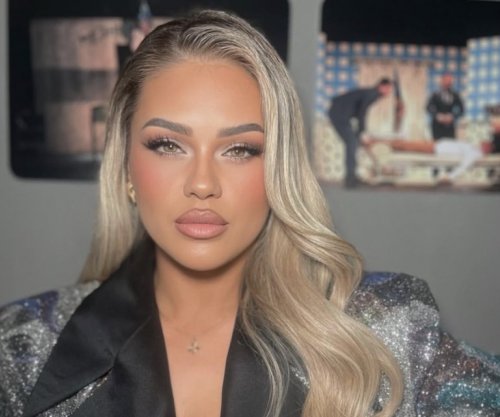 Pas disa vjetësh pauzë, Mirsa Kërçeli po i kthehet skenës muzikore