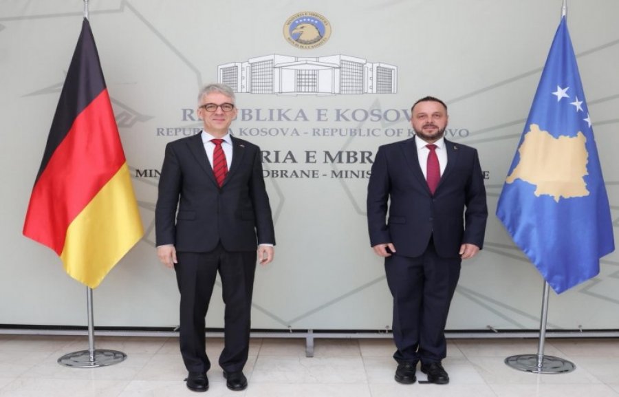 Maqedonci takohet me Rudolphin, diskutojnë për sigurinë e sfidat