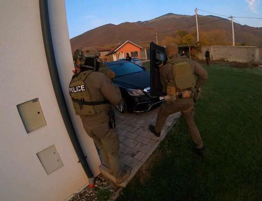 Arrestohen edhe tre të dyshuar për drogën e kapur në Sverkë të Pejës