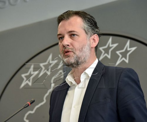 Çeku: Miratohet rregullorja e re për mbështetje financiare të skenës së pavarur kulturore