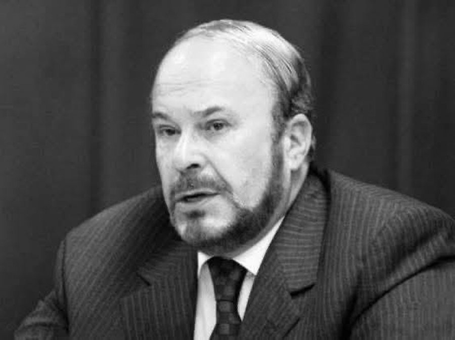 Kurti ngushëllon për vdekjen e Fatos Nanos: Figurë qendrore e historisë politike shqiptare