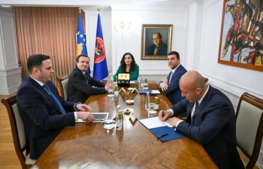 Presidentja Osmani pret sot në takim krerët e partive politike