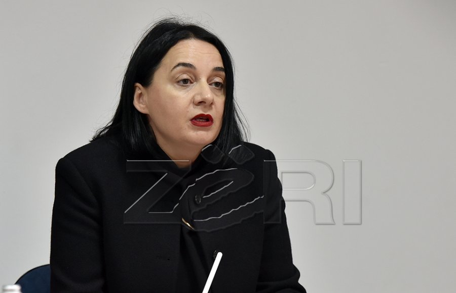 Fitore Pacolli intervistohet në lidhje me grantet në Ministrinë e Bujqësisë