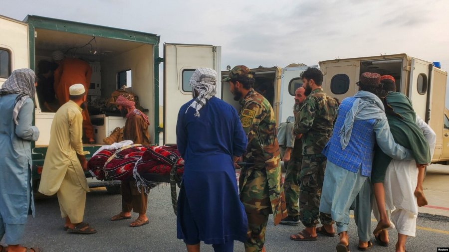 Qindra njerëz besohet të kenë vdekur nga tërmeti në Afganistan