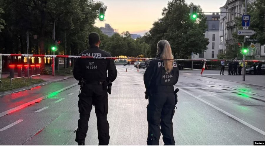Policia gjermane beson se sulmi me thikë ndaj mësueses kishte “motive fetare”