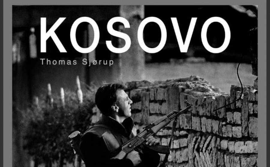 Promovohet libri “Kosovo at war”