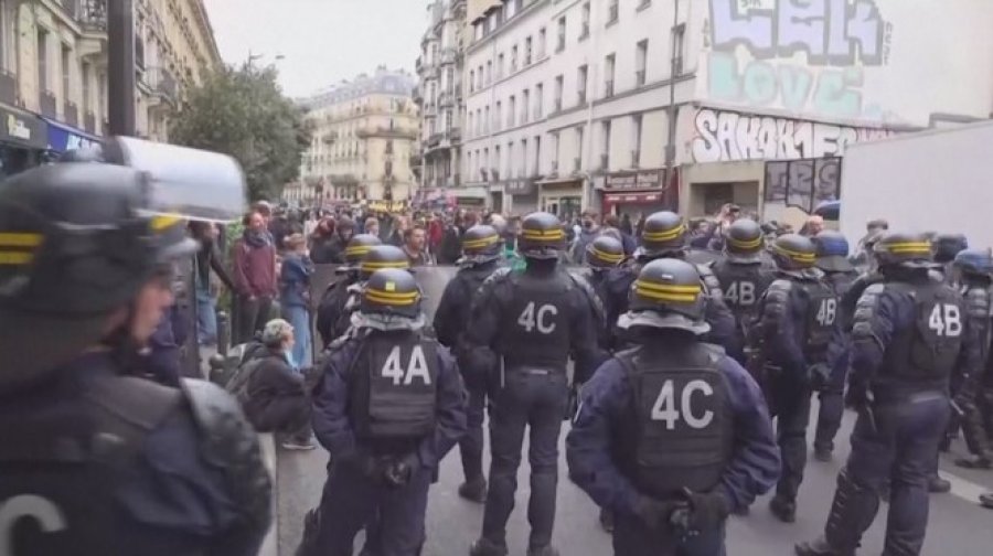 Franca po përgatitet për greva dhe protesta masive këtë të enjte