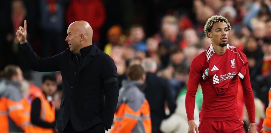 Arne Slot kritikon Ekitiken pas veprimit të sulmuesit në ndeshjen ndaj Southamptonit