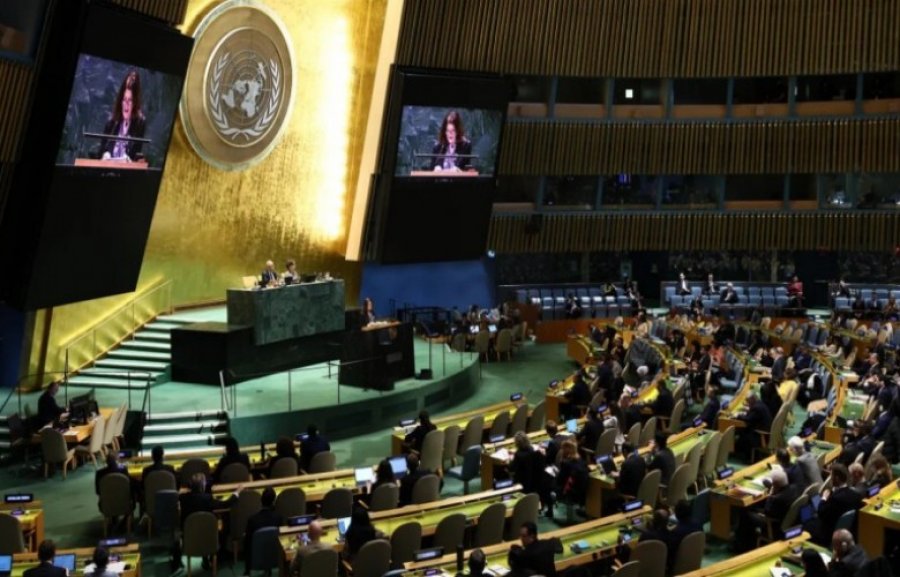 OKB-ja rivendos sanksionet ekonomike dhe ushtarake ndaj Iranit pas një dekade