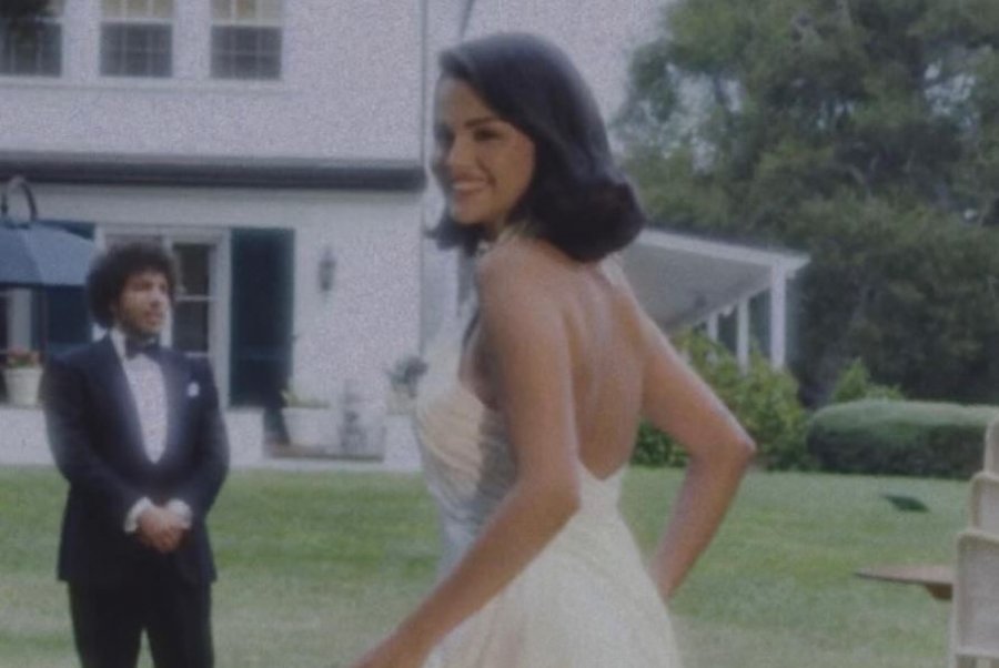 Selena Gomez i jep fund beqarisë