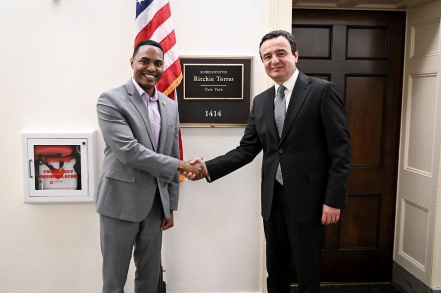 Kurti takohet me Torresin, diskutojnë për anëtarësimin e Kosovës në NATO dhe BE