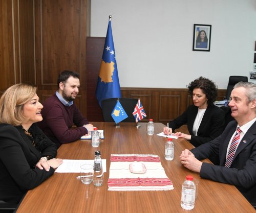 Kusari-Lila takon ambasadorin Hargreaves, flasin për forcimin e partneritetit me Mbretërinë e Bashkuar për zhvillim dhe investime