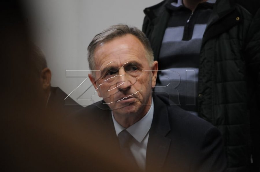 Paga e 13-të vetëm për sektorin publik, reagon Azemi: Vendim diskriminues ndaj sektorit privat