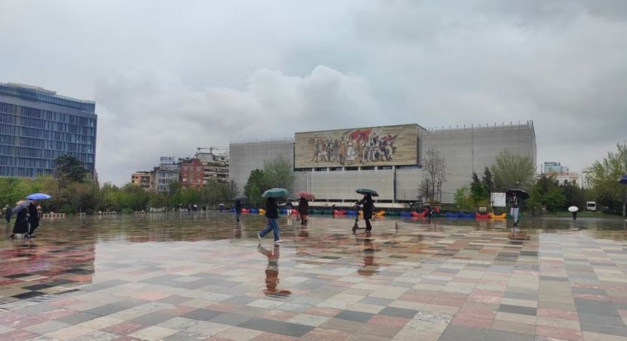 Alarmi amerikan për sigurinë nxit masa të reja dhe përplasje politike në Shqipëri