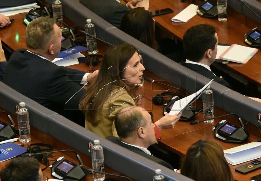 Çitaku insiston që rezoluta të jetë pika e parë, i drejtohet Haxhiut: Nuk bëjmë kompromis