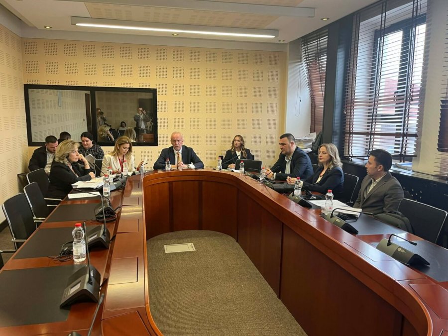 Komisioni cakton 10 prillin për intervistat e kandidatëve për KGJK, dilema për një aplikante serbe