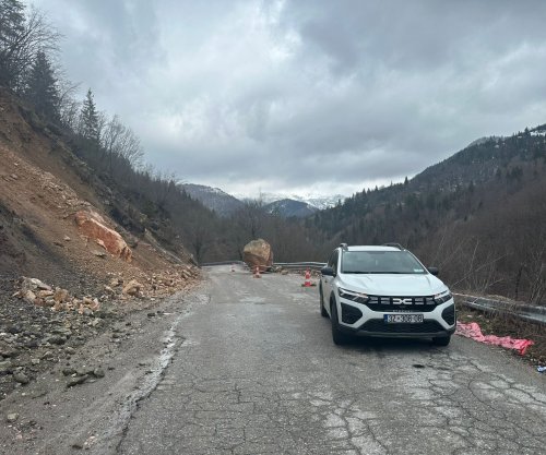 MIT-i njofton për ndërhyrje në dy akse rrugore, thotë se situata është nën kontroll