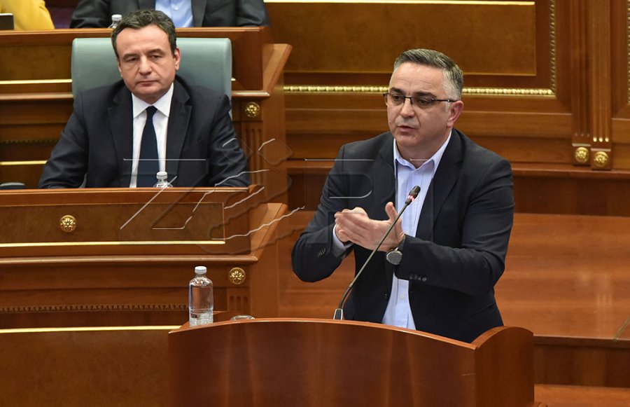 Tahiri: 60 milionë u dhanë për rrogën e 13-të, asnjë veprim për naftën