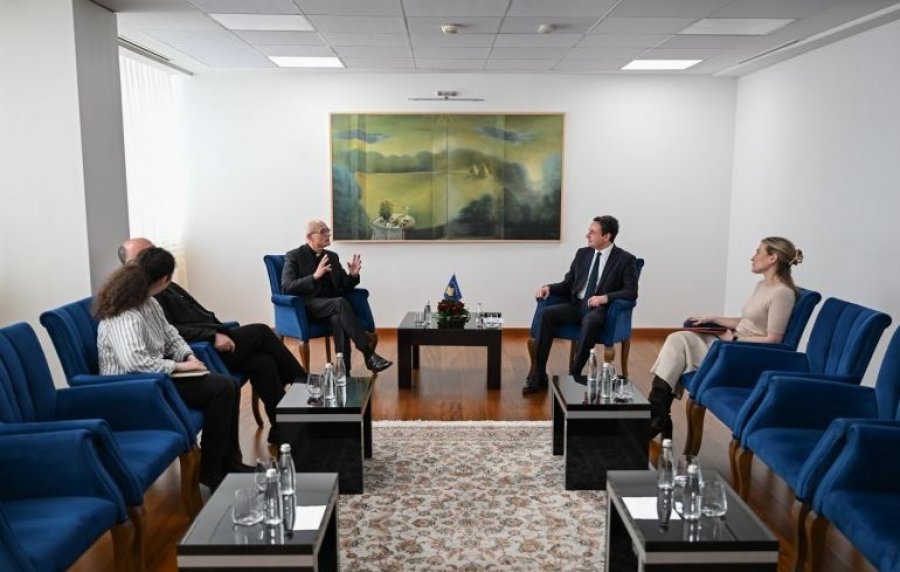 Kurti priti në takim presidentin e fondacionit Renovabis