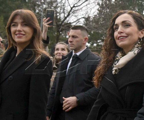 Nisin përgatitjet e fundit për ceremoninë e dorëzim-mandatit nga Osmani te Haxhiu 