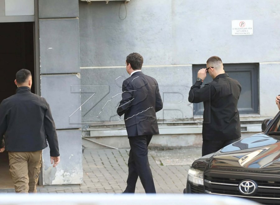 Çështja e presidentit, nis takimi ndërmjet Kurtit dhe Abdixhikut