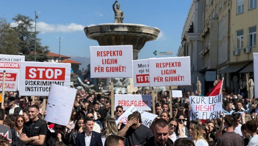 PDK-ja mbështetë protestën e studentëve shqiptarë në Maqedoninë e Veriut