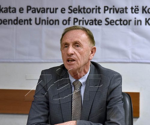 Azemi: Pa paga 600 euro deri në korrik, punëtorët teknikë dhe të sigurimit fizik do të largohen kolektivisht nga puna