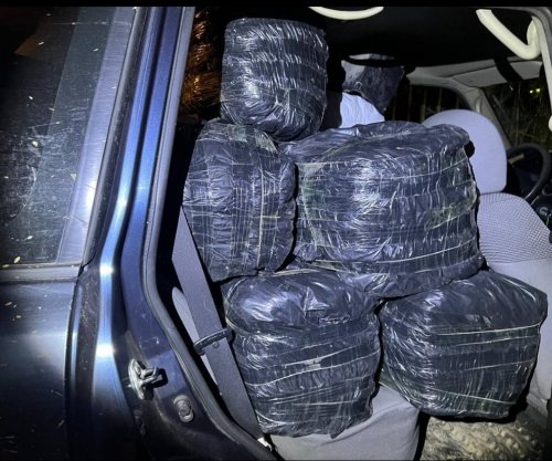 Parandalohet kontrabanda me veshmbathje në veri, policia gjen edhe radiolidhje